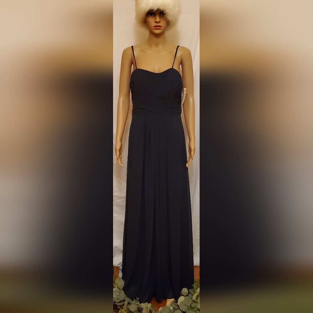 Used once Wtoo Blouson Chiffon A-Line Gown Navy Blue size 10